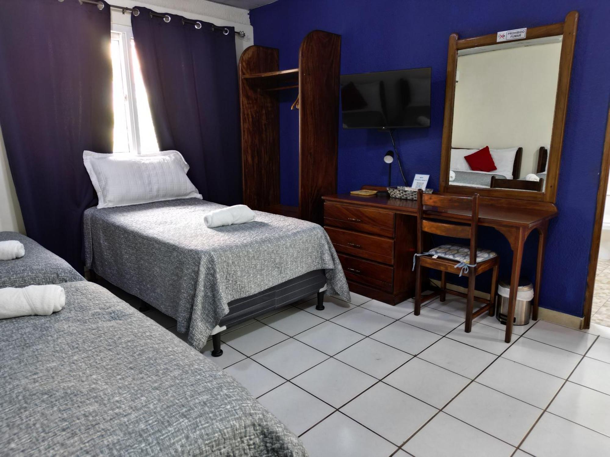 Hotel Suenos San Salvador Buitenkant foto