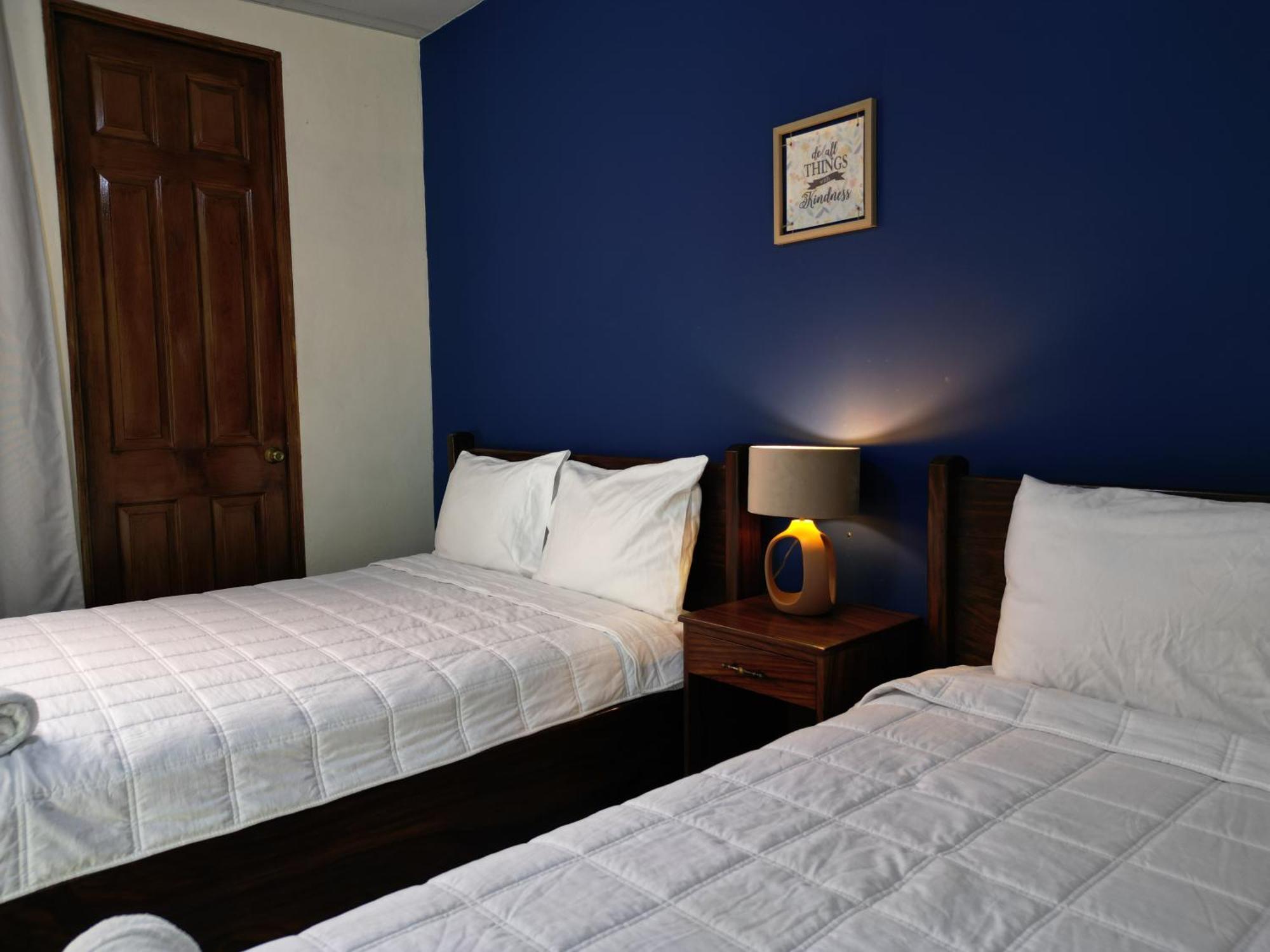 Hotel Suenos San Salvador Buitenkant foto